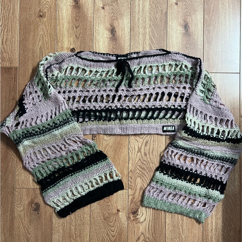 Crop knit sweater